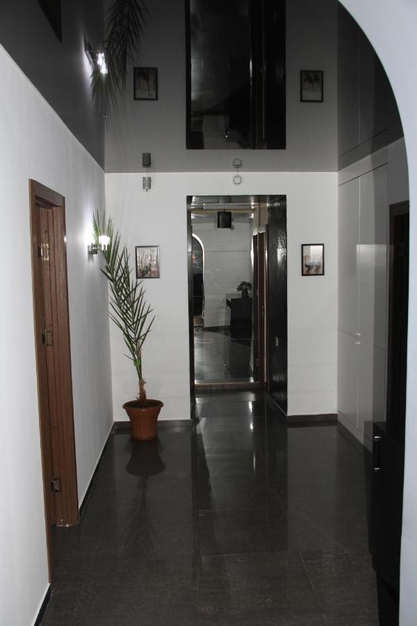 Enigma Hostel Erévan Extérieur photo